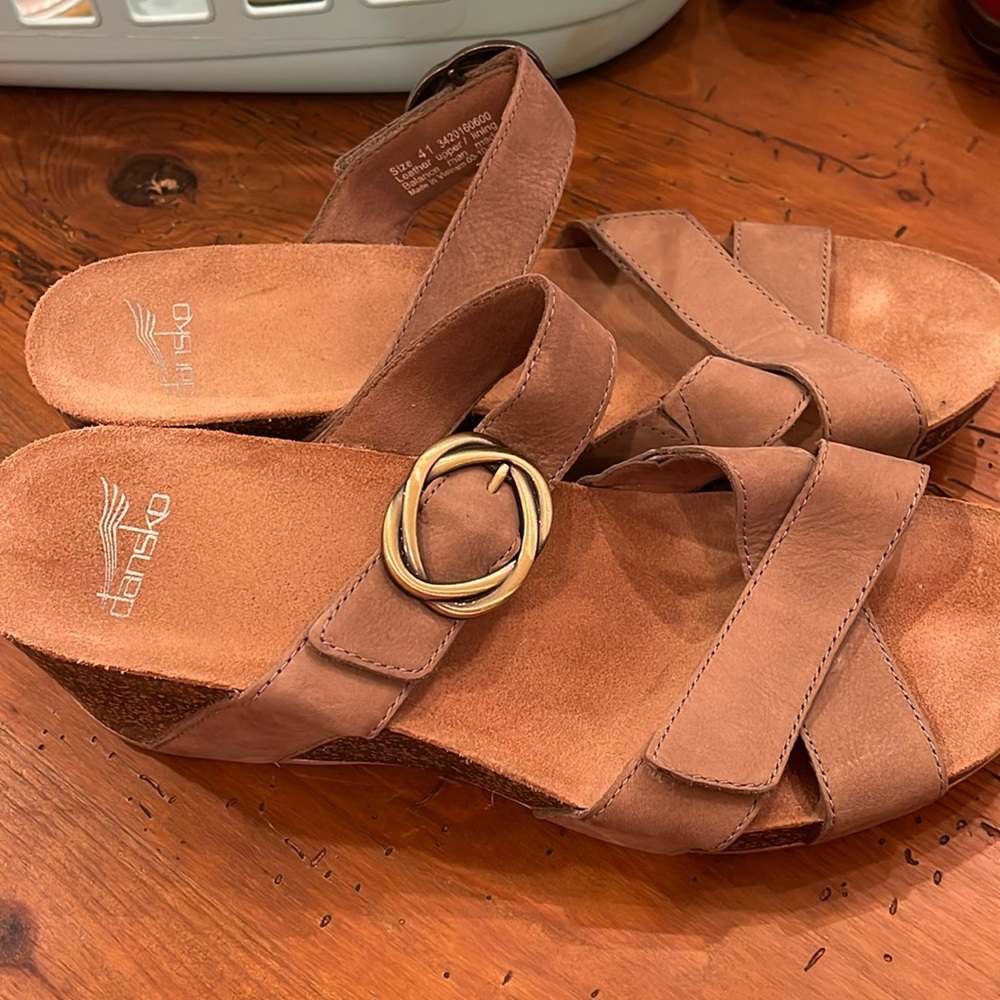 dansko sandal